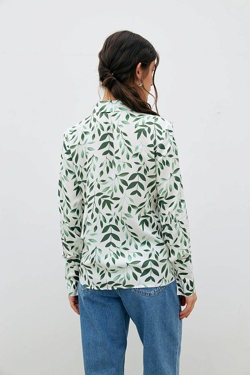Женская рубашка с лиственным принтом