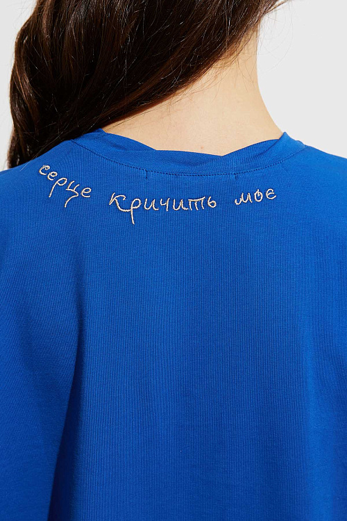 Футболка с вышивкой Коники